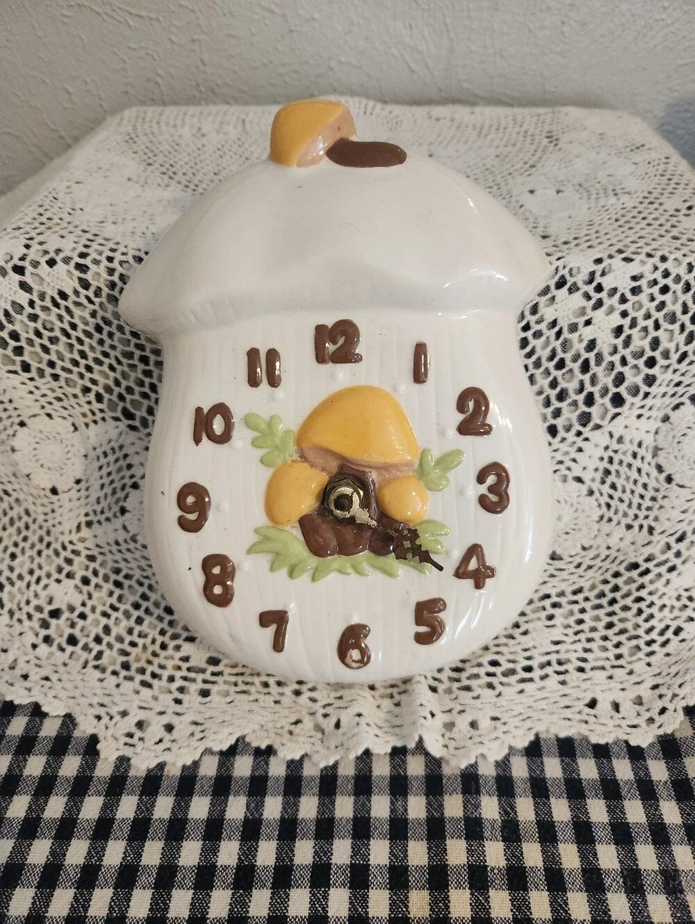 70s Mushroom Clock